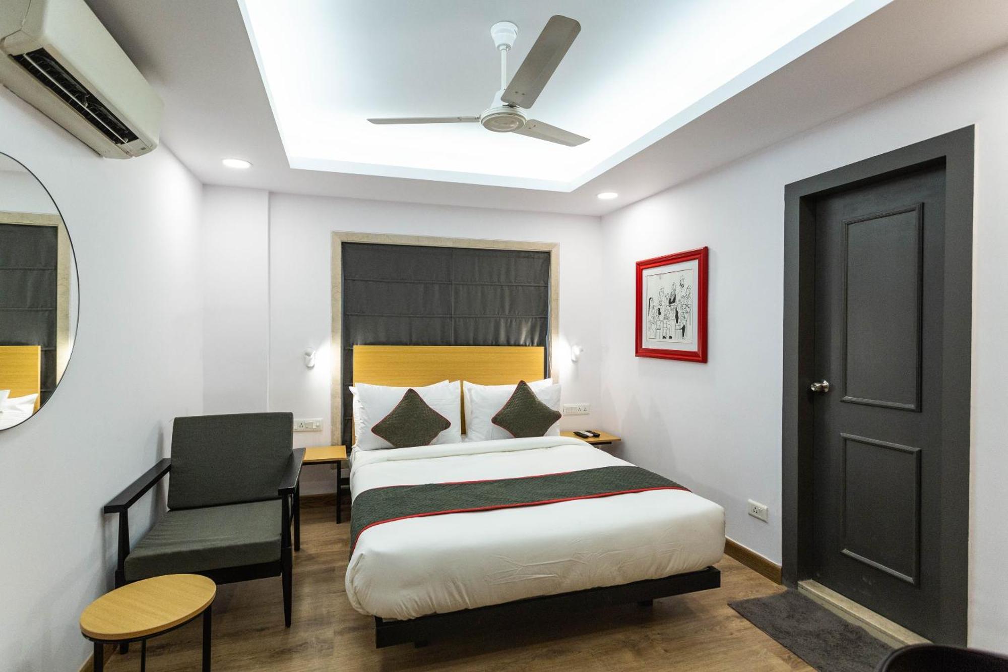 Super Townhouse Habitat New Town Rooms & Party Spaces Calcutta Extérieur photo
