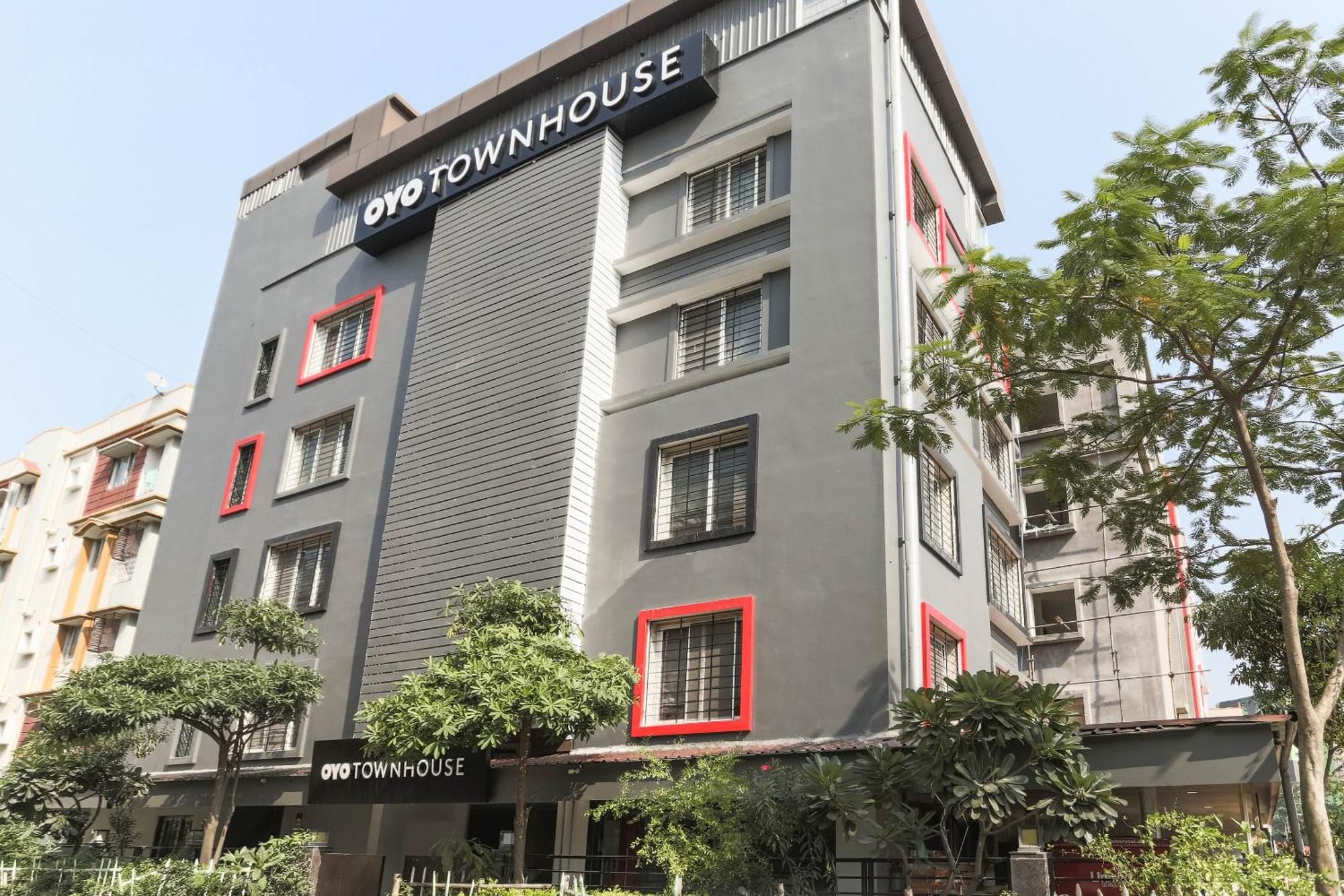 Super Townhouse Habitat New Town Rooms & Party Spaces Calcutta Extérieur photo